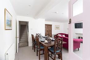 Camilla House Garden Flat