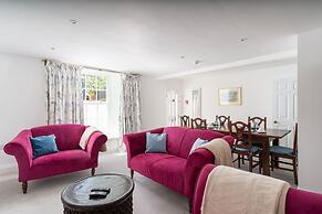 Camilla House Garden Flat