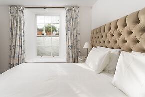 Camilla House Garden Flat