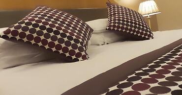 Parkside International Hotel