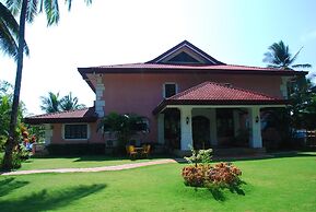 Las Flores Country & Beachside Hotel