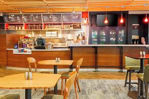 Courtyard by Marriott Dallas Arlington South