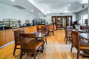 Country Inn & Suites by Radisson, Ontario at Ontario Mills, CA