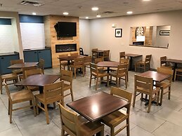 Country Inn & Suites by Radisson, Emporia, VA
