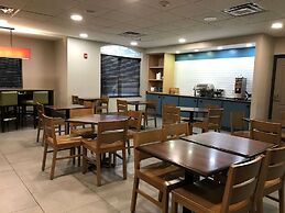 Country Inn & Suites by Radisson, Emporia, VA