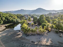 Beach Break Resort