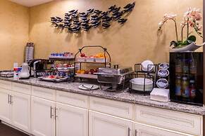 Inn of the Dove Romantic Suites with Jetted Tub & Fireplace