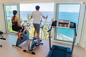 Hotel Orca Praia – Adults Only