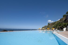 Hotel Orca Praia – Adults Only