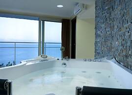 Hotel Orca Praia – Adults Only
