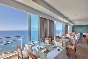 Hotel Orca Praia – Adults Only