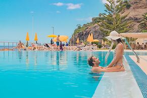Hotel Orca Praia – Adults Only