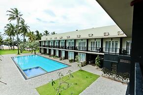 Golden Star Beach Hotel