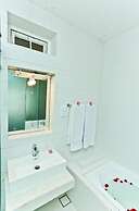 Golden Star Beach Hotel