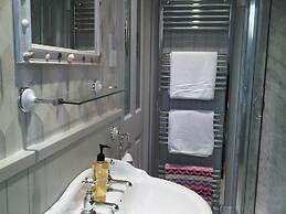 Court Prior Boutique B&B and Apartment