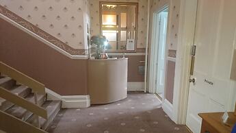 Heathcliff House, Exclusively for Adults, Free Large Car Park