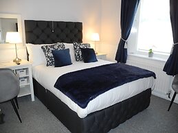 Heathcliff House, Exclusively for Adults, Free Large Car Park