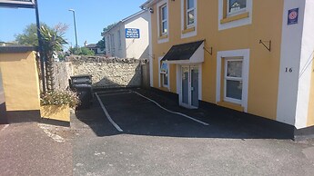 Heathcliff House, Exclusively for Adults, Free Large Car Park