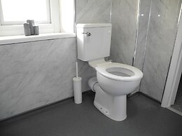 Heathcliff House, Exclusively for Adults, Free Large Car Park