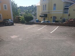 Heathcliff House, Exclusively for Adults, Free Large Car Park