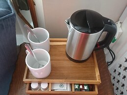 Heathcliff House, Exclusively for Adults, Free Large Car Park