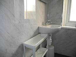 Heathcliff House, Exclusively for Adults, Free Large Car Park