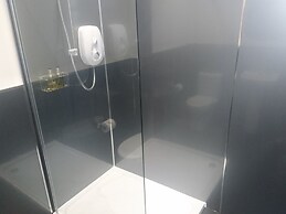 Heathcliff House, Exclusively for Adults, Free Large Car Park