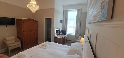 Heathcliff House, Exclusively for Adults, Free Large Car Park