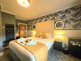 Yardley Manor Hotel