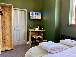 The Crescent Guest House