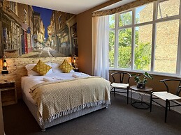 The Crescent Guest House