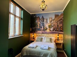 The Crescent Guest House