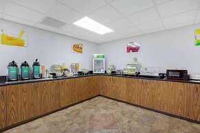 Quality Inn and Suites Monterey, TN - Crossville, TN