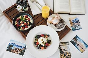 Shangri-La Vancouver