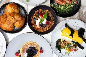 Shangri-La Vancouver