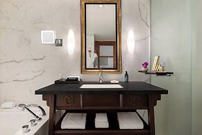 Shangri-La Vancouver