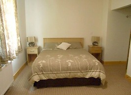 Groarty House & Manor B&B