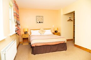 Groarty House & Manor B&B