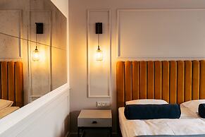 THE HOTEL FITZGERALD