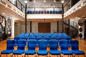 THE HOTEL FITZGERALD