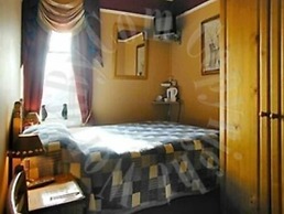 Twin Lions Hotel