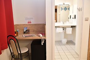 Cit'Hotel Restaurant Bowling de Millau
