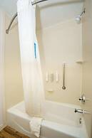 Hampton Inn Garden City