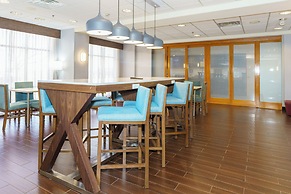 Hampton Inn Garden City