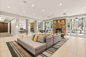 Holiday Inn Baton Rouge College Drive I-10 by IHG