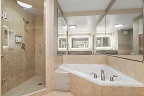 Holiday Inn Baton Rouge College Drive I-10 by IHG