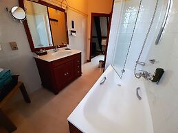 Hotel Manoir de Mathan