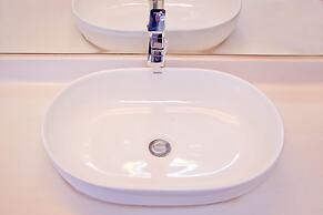 Yomi Hotel - MRT Shuanglian Station