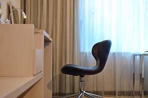 Yomi Hotel - MRT Shuanglian Station