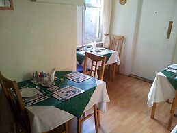 Mackenzie Guest House